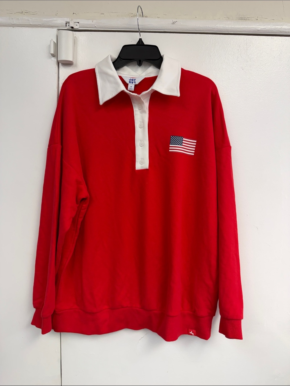 JoyLab Red Rugby-Style Pullover Sweater with Flag Patch oversized fit medium